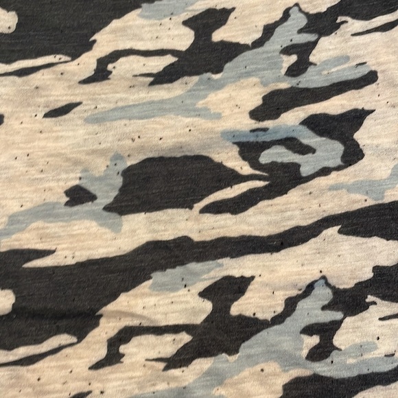 MONROW short sleeve blue Camo tee - Picture 4 of 6